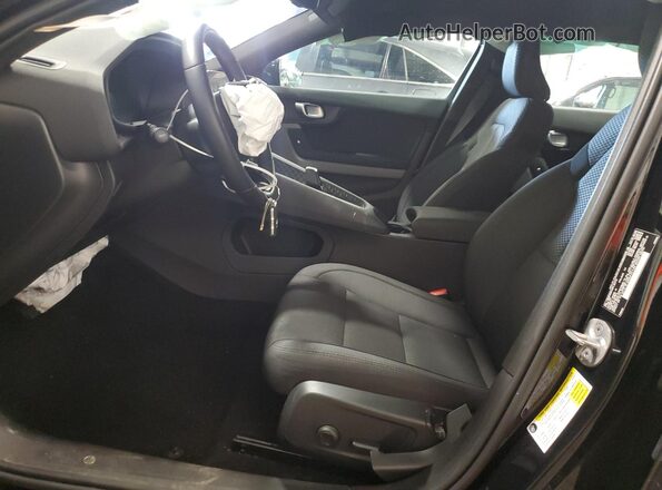 YSMEG3KA0PL161776 2023 POLESTAR 2 Black 
