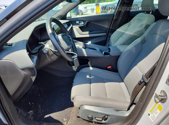 YSMEG3KA3PL131400 2023 POLESTAR 2 Серебряный Вид салона спереди