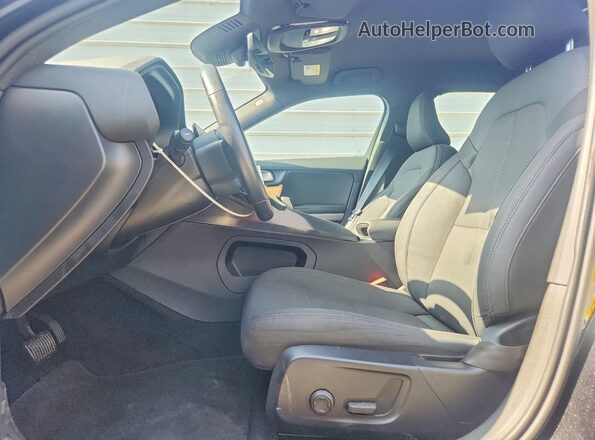 YSMEG3KA5PL127428 2023 POLESTAR 2 Black Front interior view