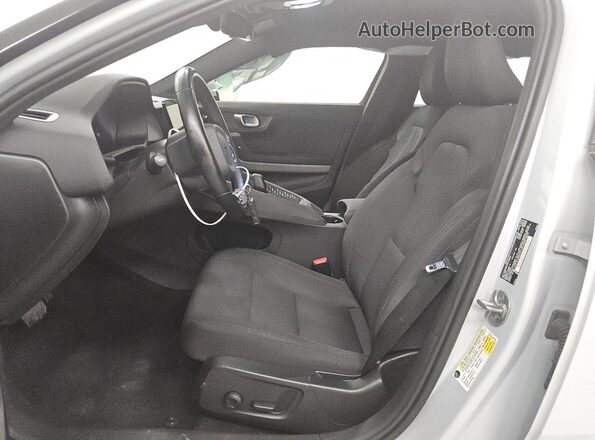 YSMEG3KA9PL149206 2023 POLESTAR 2 Silver 