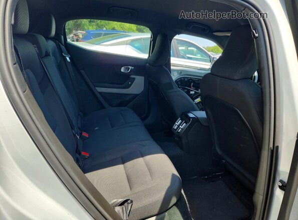 YSMEG3KAXPL125819 2023 POLESTAR 2 White უკანა სავარძლების ხედი