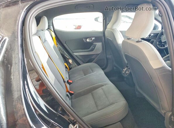 YSMET3KA9PL134572 2023 POLESTAR 2 Gray უკანა სავარძლების ხედი