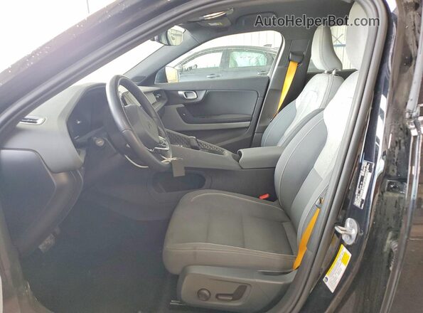 YSMET3KA9PL134572 2023 POLESTAR 2 Gray წინა სალონის ხედი