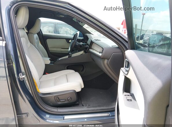 YSMFG3KAXRL220520 2024 POLESTAR 2 Pewter Вид салона спереди