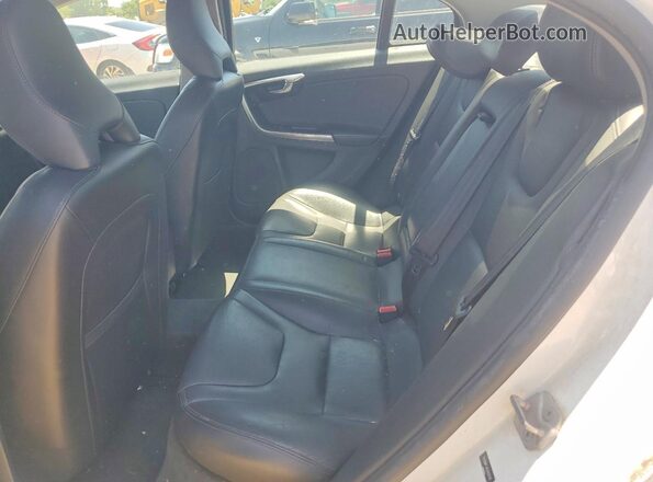 YV126MFJ0G2402530 2016 VOLVO S60 White Rear seats view