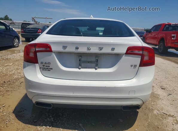 YV126MFJ0G2402530 2016 VOLVO S60 White Rear view