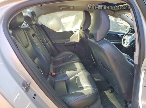YV126MFK4G2413085 2016 VOLVO S60 Серебряный Вид задних сидений