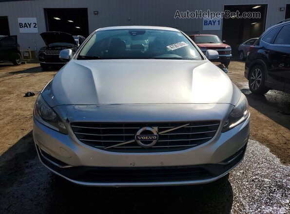 YV126MFK4G2413085 2016 VOLVO S60 Серебряный Вид спереди