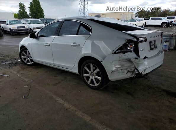 YV126MFKXG2397930 2016 VOLVO S60 White Trasero izquierdo