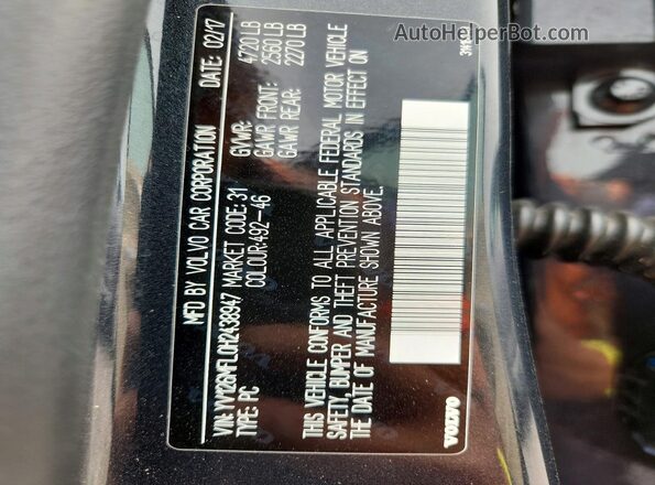 YV126MFL0H2438947 2017 VOLVO S60 Charcoal Vista del compartimento del motor