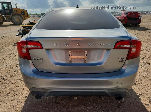 YV126MFL1H2422255 2017 VOLVO S60 Silver Widok z tyłu