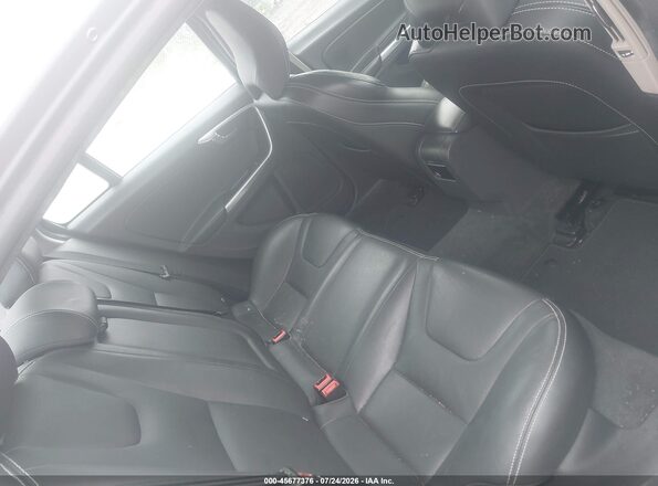 YV126MFL3H2433547 2017 VOLVO S60 Silver Вид наклейки з VIN-кодом