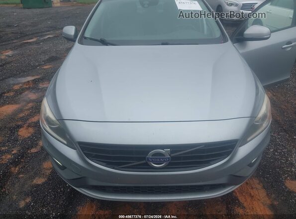YV126MFL3H2433547 2017 VOLVO S60 Silver Вид спереду