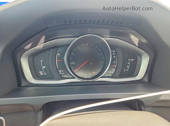 YV126MFL3H2435105 2017 VOLVO S60 Gray Вид щитка приладів