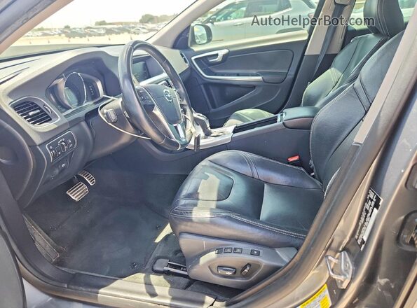 YV126MFL3H2435105 2017 VOLVO S60 Gray Вид салону спереду