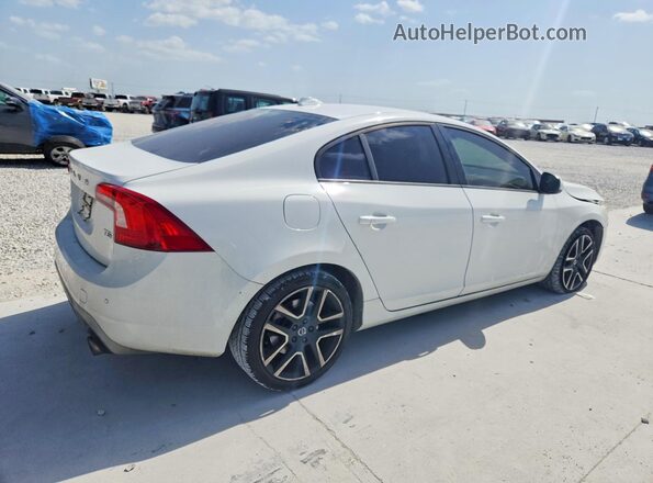 YV126MFL6J2455869 2018 VOLVO S60 White Rear right