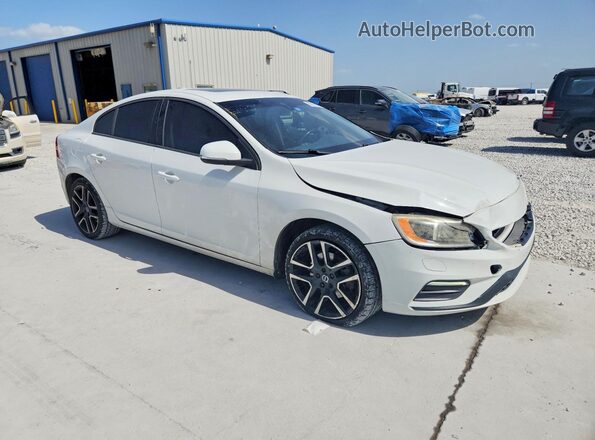 YV126MFL6J2455869 2018 VOLVO S60 White Front right