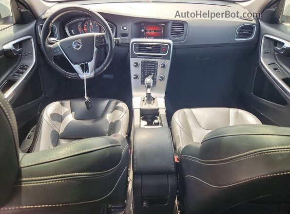 YV126MFL6J2455869 2018 VOLVO S60 White Dashboard view