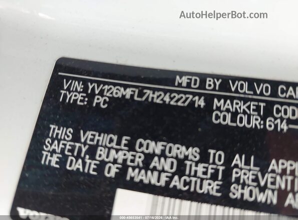 YV126MFL7H2422714 2017 VOLVO S60 White Vista del compartimento del motor