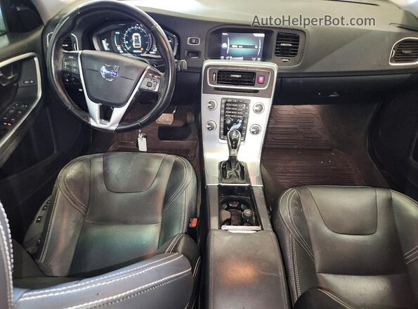 YV126MFL7J2450955 2018 VOLVO S60 Silver წინა პანელის ხედი