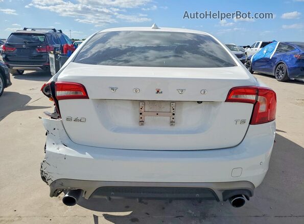 YV126MFL8J2450527 2018 VOLVO S60 White უკანა ხედი