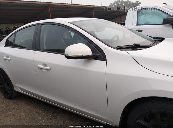 YV126MFLXH2439006 2017 VOLVO S60 White Սալոնի 360 աստիճան տեսք