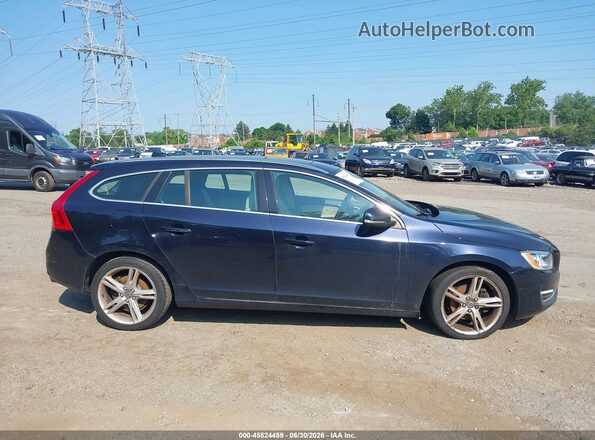 YV140MEK1H1343631 2017 VOLVO V60 Blue Vista interior trasera