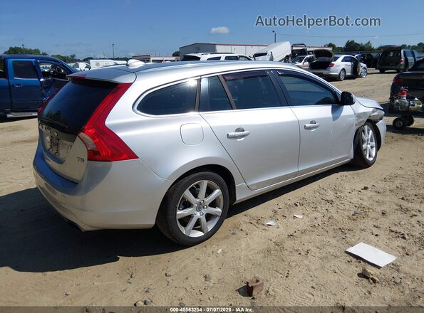 YV140MEK7H1369814 2017 VOLVO V60 Silver Tył prawy