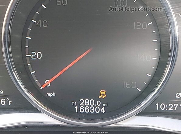 YV140MEK7H1369814 2017 VOLVO V60 Silver 