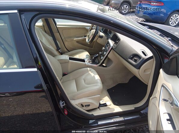 YV140MEK9G1292930 2016 VOLVO V60 Черный Вид салона спереди