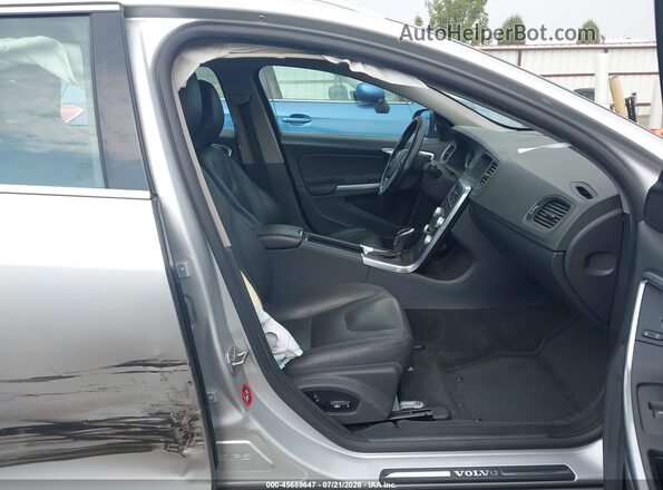 YV140MEK9G1305577 2016 VOLVO V60 Silver Vista interior delantera