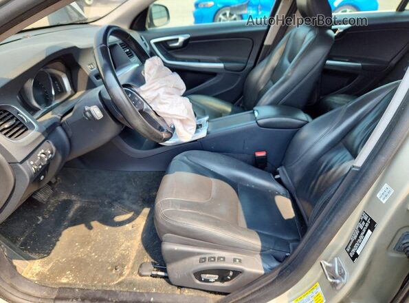 YV140MEK9H1333302 2017 VOLVO V60 Tan Widok wnętrza z przodu