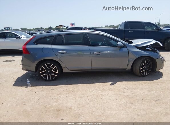 YV140MEL1J2378646 2018 VOLVO V60 Gray Rear interior view