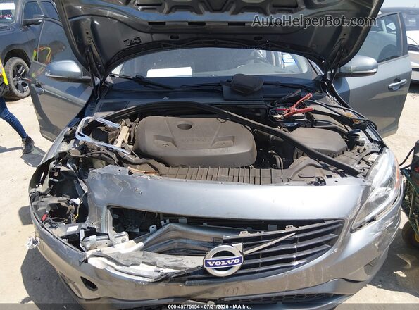 YV140MEL1J2378646 2018 VOLVO V60 Gray Rear view