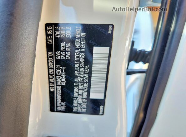 YV140MEM7G1293415 2016 VOLVO V60 White ძრავის განყოფილების ხედი