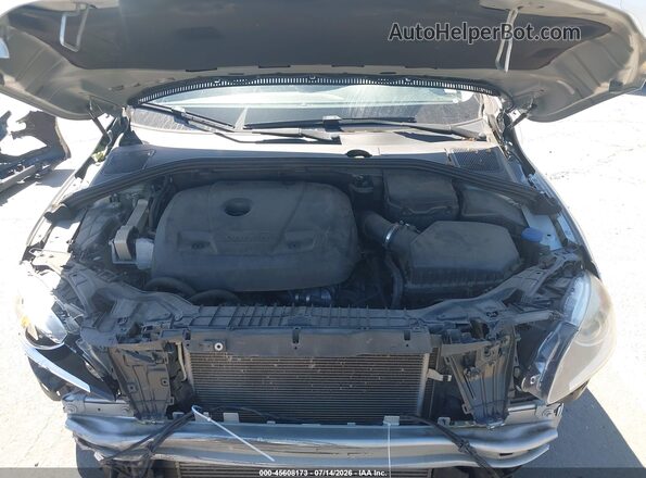 YV140MSL7J2398226 2018 VOLVO V60 Silver Widok z tyłu