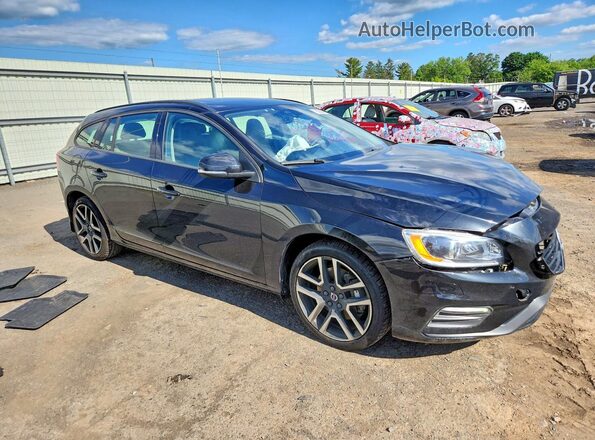 YV140MSLXJ2383610 2018 VOLVO V60 Black წინა მარჯვენა