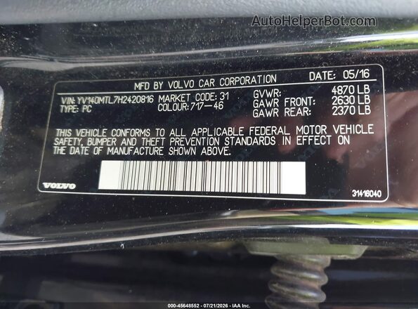 YV140MTL7H2420816 2017 VOLVO S60 Black Vista del compartimento del motor