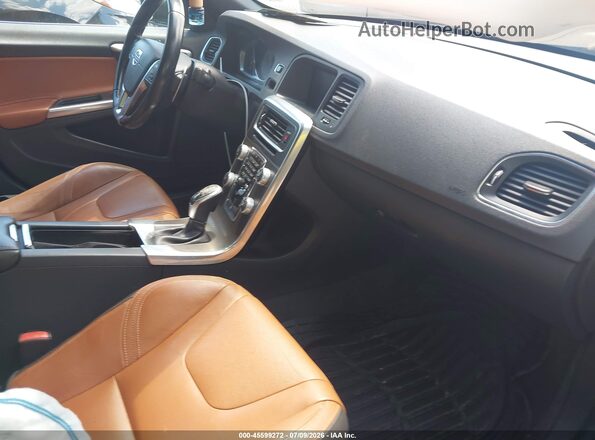 YV149MFK7G2390286 2016 VOLVO S60 Black Вид салону спереду
