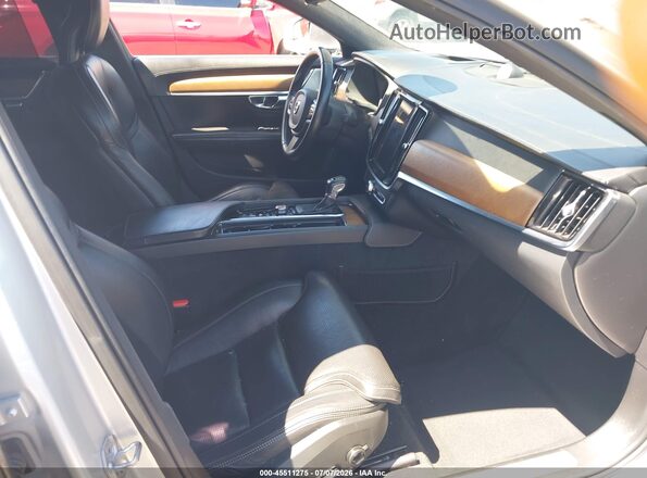 YV1A22ML0H1011191 2017 VOLVO S90 Silver Widok wnętrza z przodu