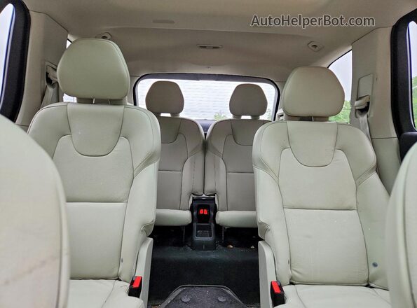 YV40621N7P1983166 2023 VOLVO XC90 Gray უკანა სავარძლების ხედი