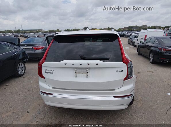 YV4062JF1R1147445 2024 VOLVO XC90 White 