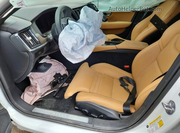 YV4062NLXT1205740 2026 VOLVO V90 White Widok wnętrza z przodu