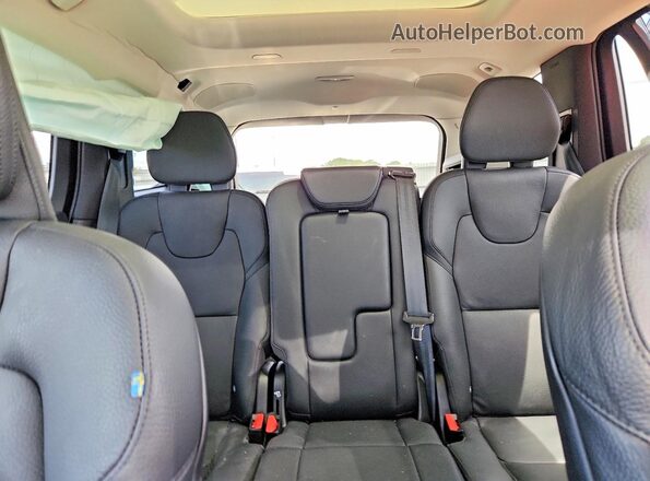 YV4062PE0R1161402 2024 VOLVO XC90 Black Vista de los asientos traseros