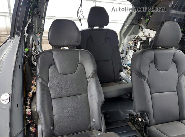 YV4062PE2R1196331 2024 VOLVO XC90 Black Vista de los asientos traseros