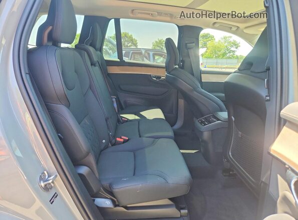 YV4062PE5T1517897 2026 VOLVO XC90 Gray Вид задньої частини салону