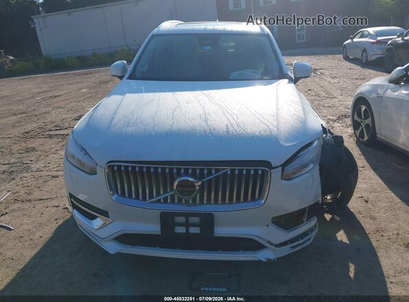 YV4062PE8S1332077 2025 VOLVO XC90 White Widok deski rozdzielczej