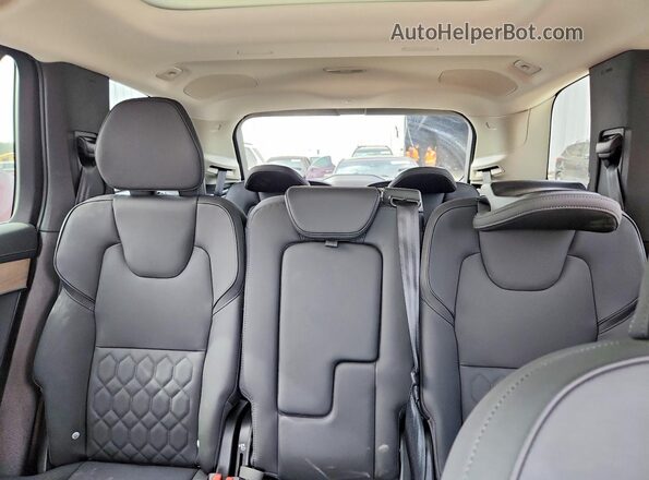 YV4062PE8T1470011 2026 VOLVO XC90 Gray Rear seats view