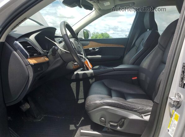 YV4062PN2P1907829 2023 VOLVO XC90 Silver Vista interior delantera