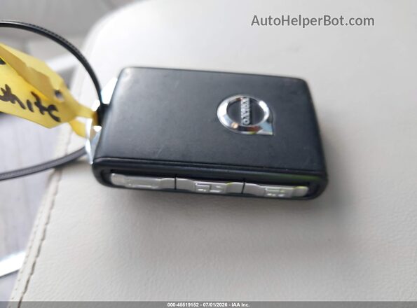 YV4062PN2P1912075 2023 VOLVO XC90 White წინა პანელის ხედი